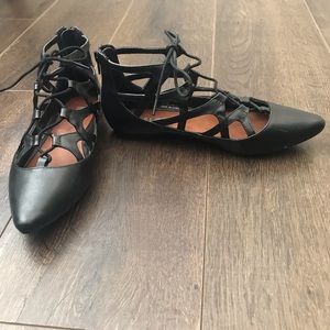 MIA Anamarie Pointed Toe Flat in Black Size 7